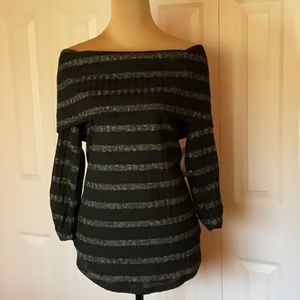 NoBo Black w/Metallic Stripes Top Size XL, NWT.
